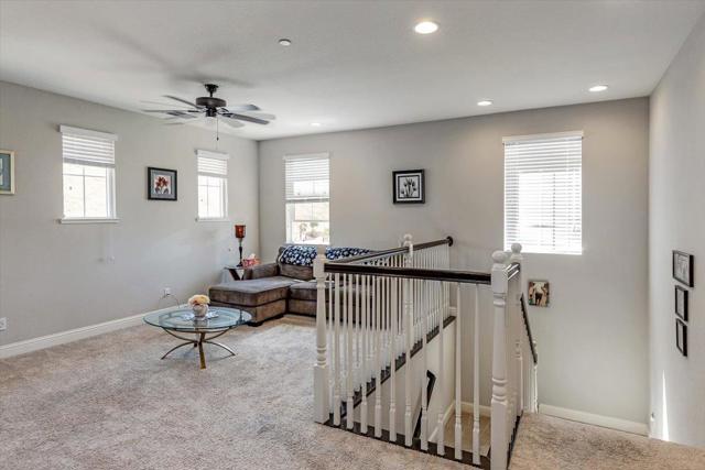30111 Mountain View Drive, Hayward CA: https://media.crmls.org/mediaz/89649654-35ce-436b-bb04-33fae5785d6b.jpg