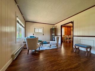 2727 Blenheim Avenue, Redwood City CA: https://media.crmls.org/mediaz/8964b4ba-fec0-48c5-9f2f-4be5844eb18c.jpg