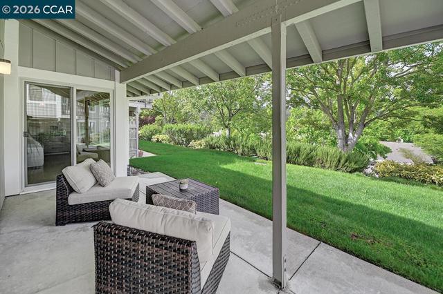 Image 17 of 58 For 925 Terra California Dr  6