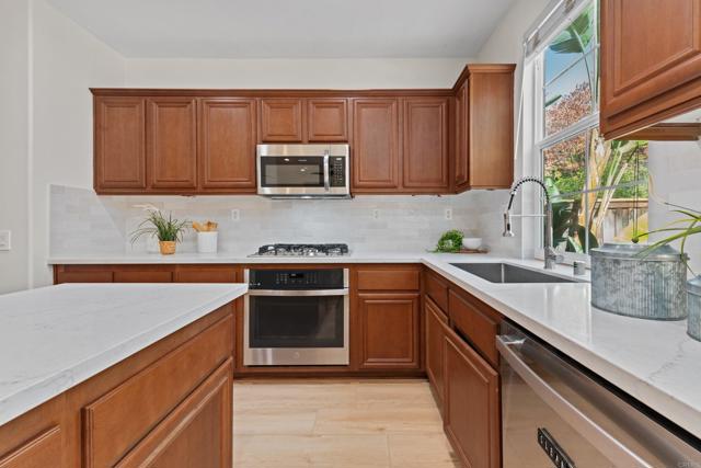 Detail Gallery Image 20 of 50 For 1717 Thorley Way, San Marcos,  CA 92078 - 4 Beds | 2/1 Baths