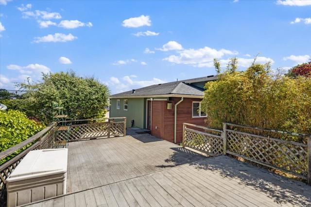 2310 Fleetwood Drive, San Bruno CA: https://media.crmls.org/mediaz/89664b46-706f-4178-bf0b-77910bf2bb9c.jpg