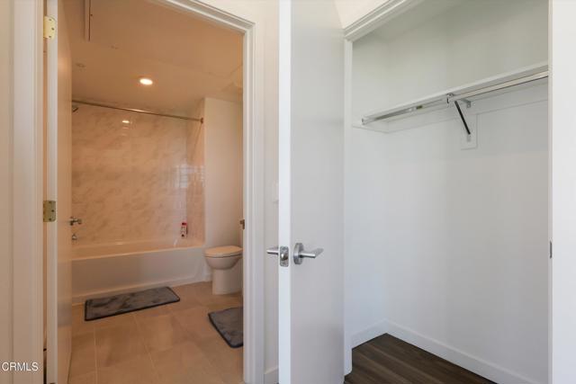Detail Gallery Image 19 of 40 For 18900 Parthenia St #201,  Northridge,  CA 91324 - 1 Beds | 1 Baths