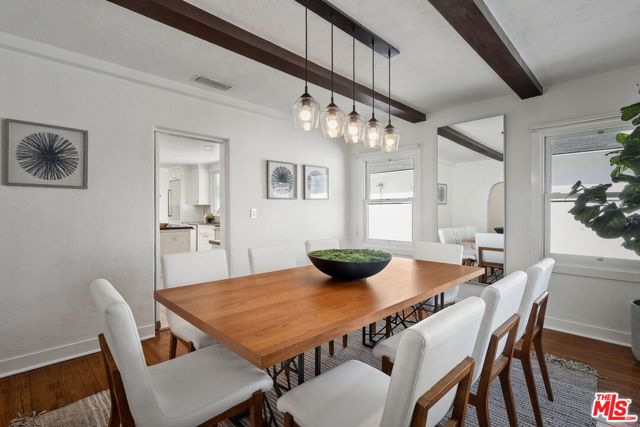 149 S Wetherly Drive, Beverly Hills CA: https://media.crmls.org/mediaz/89668a16-b036-497f-bd51-fa2f597f50b8.jpg