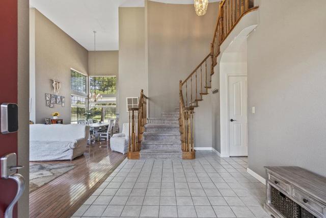 310 Bonnie Lane, Hollister CA: https://media.crmls.org/mediaz/89676202-633f-4f46-b5ad-dcb5e56ae5b4.jpg