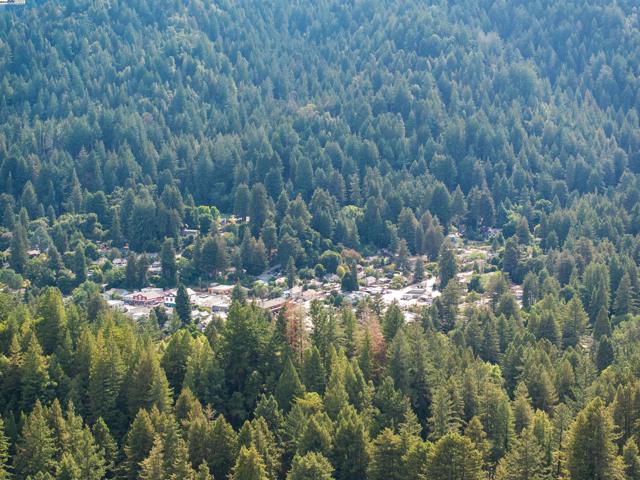 620 Manzanita Ave, Boulder Creek CA: https://media.crmls.org/mediaz/8967f438-5120-4986-8930-82bf01bbf88e.jpg