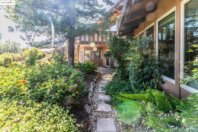 3112 View Drive, Antioch CA: https://media.crmls.org/mediaz/896815f1-d446-4527-87eb-d63c45d97533.jpg