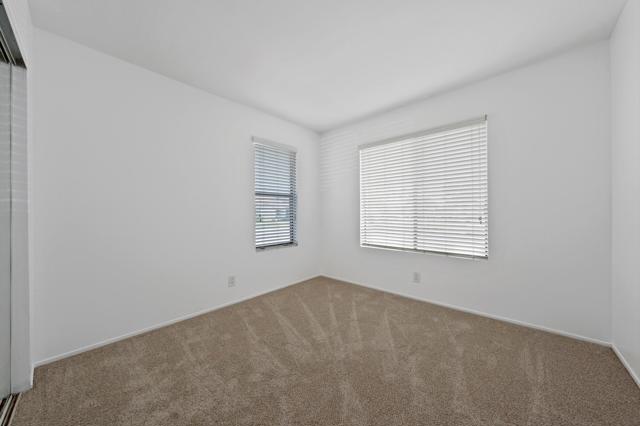 Image 19 of 35 For 43376 Cook St  220