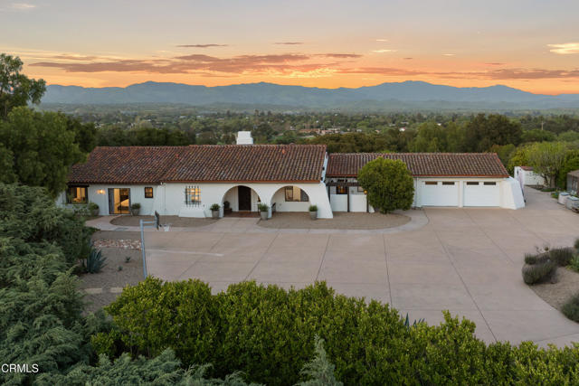 1270 Dove Meadow Road, Solvang CA: https://media.crmls.org/mediaz/89686d30-aefd-45ff-b5ed-26a749bb1004.jpg