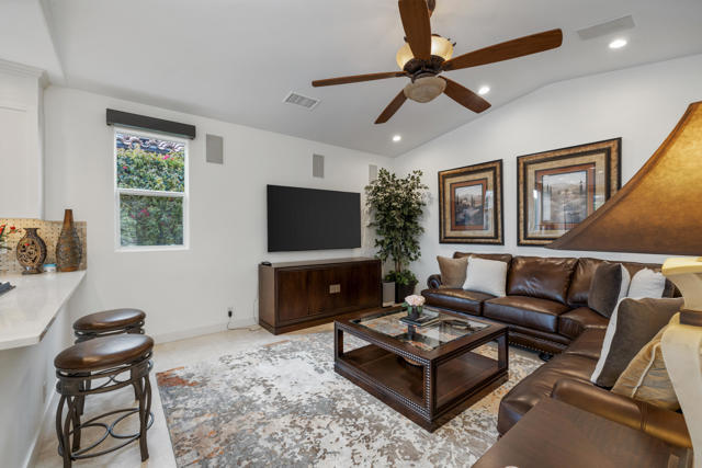 56708 Palms Drive, La Quinta CA: https://media.crmls.org/mediaz/89694fa4-9654-4563-b2b9-b2ec1cca6b83.jpg
