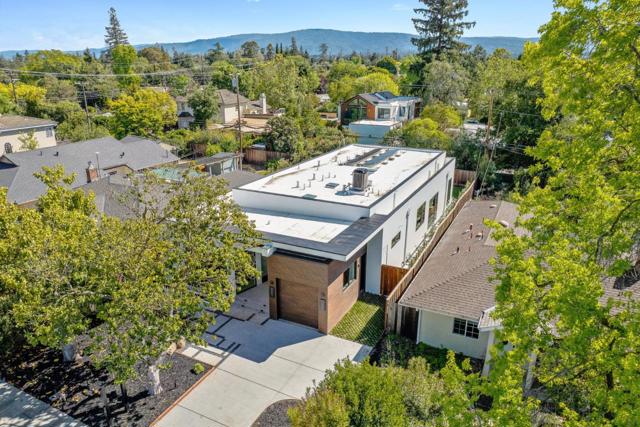 3502 Bryant Street, Palo Alto CA: https://media.crmls.org/mediaz/89695c13-a139-4e0f-ba7f-9beb3e799c59.jpg