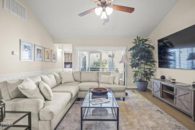 Detail Gallery Image 15 of 38 For 2036 Birchdale Ct, Thousand Oaks,  CA 91362 - 2 Beds | 2 Baths
