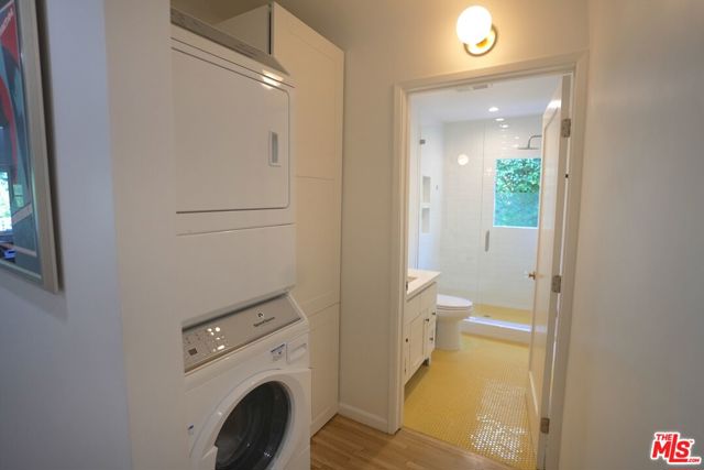 441 N Avenue 52, Los Angeles CA: https://media.crmls.org/mediaz/896a449b-bb48-49ec-8693-b421a751b150.jpg