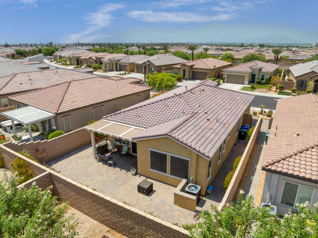 43606 Treviso Drive, Indio CA: https://media.crmls.org/mediaz/896baf53-dccb-4343-94b7-0991e43dcbc4.jpg