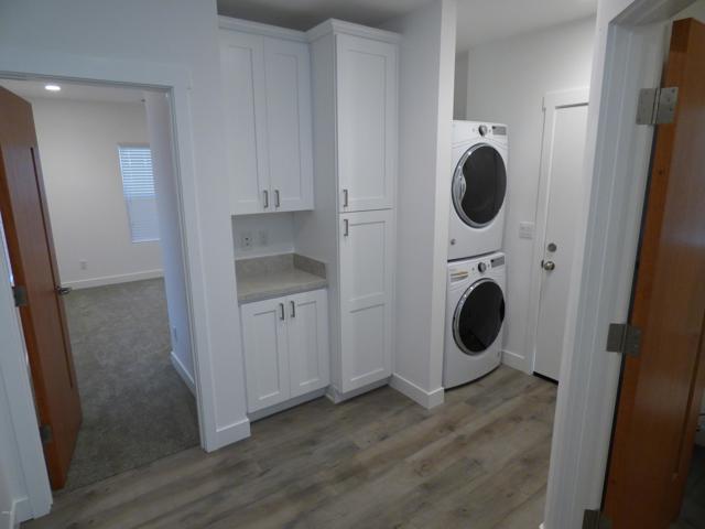 Detail Gallery Image 19 of 21 For 3412 Montrose Ave, Glendale,  CA 91214 - 2 Beds | 2 Baths