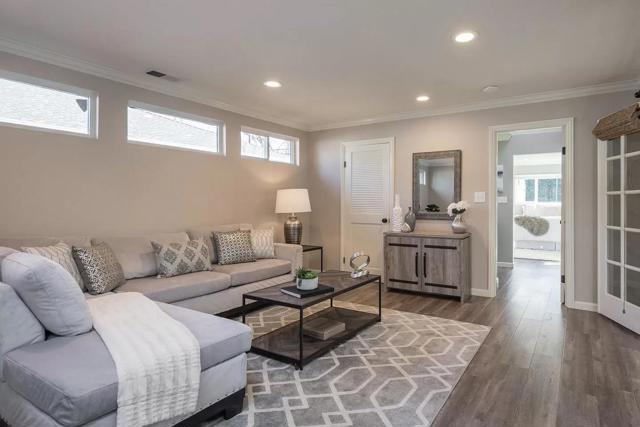 2665 Carolina Avenue, Redwood City CA: https://media.crmls.org/mediaz/896c3aca-03cc-46bb-8d02-14609f15db52.jpg