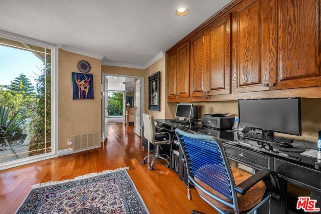 Drew Fenton | 10810 Via Verona Street Los Angeles CA | MLS: 7631190 Drew Fenton | 10810 Via Verona Street Los Angeles CA | MLS: 7631190