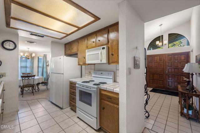 Detail Gallery Image 19 of 44 For 3601 Litchfield Dr, Bakersfield,  CA 93309 - 3 Beds | 2 Baths