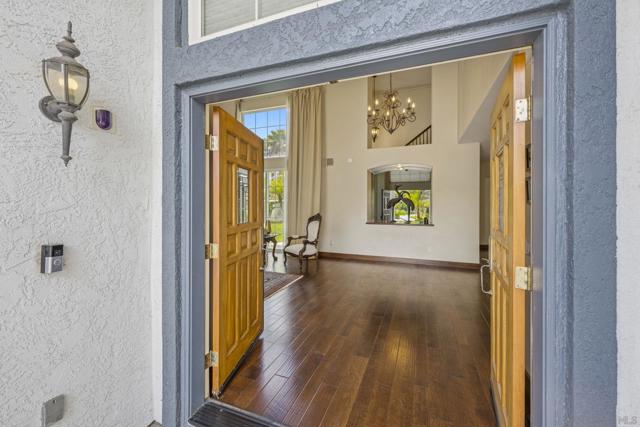 1006 Acero St, Chula Vista CA: https://media.crmls.org/mediaz/897073c1-b7e9-47c4-8392-07fee0699d4a.jpg