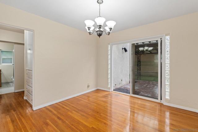 309 11 E Ave, Coronado CA: https://media.crmls.org/mediaz/8970d592-0687-46ea-93a5-d8059e4a3518.jpg