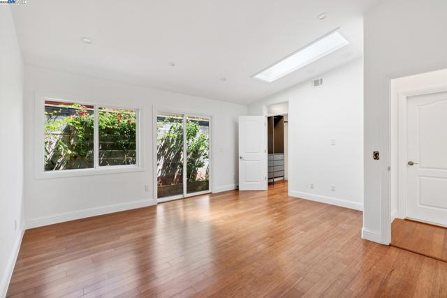 2643 Buena Vista Ave, Walnut Creek CA: https://media.crmls.org/mediaz/89713a48-33cb-49e4-81a1-afd1e7ea0f84.jpg