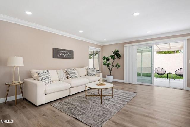 Image 12 of 26 For 433 Santa Cruz Circle