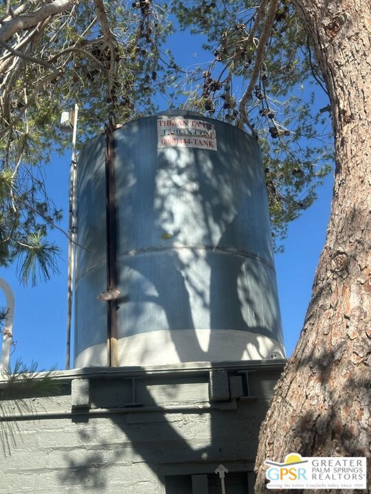 31750 Selmadolph Street, Lucerne Valley CA: https://media.crmls.org/mediaz/8975393c-e33c-48da-8ce5-dad9fa01a710.jpg