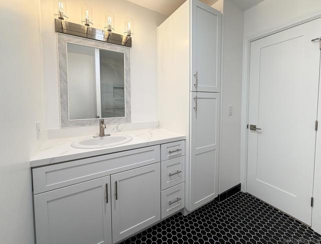 7000 Saranac Street, La Mesa CA: https://media.crmls.org/mediaz/8975b279-8855-4177-b3d6-4decfaf08e48.jpg