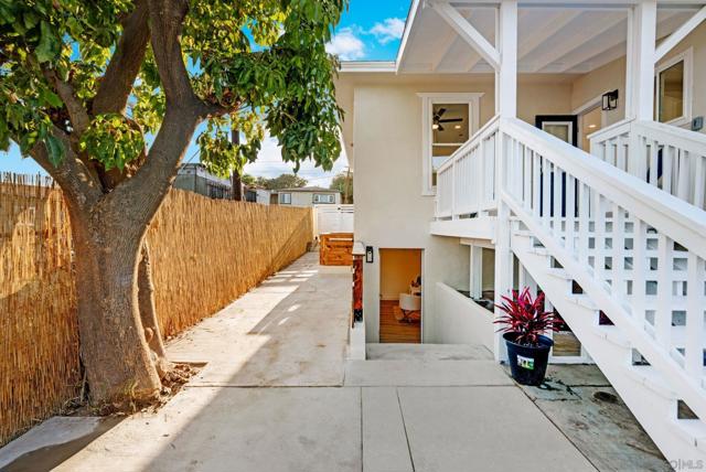 425 S Bancroft, San Diego CA: https://media.crmls.org/mediaz/8975fda0-3921-4a89-a6a1-039d59fb0c54.jpg