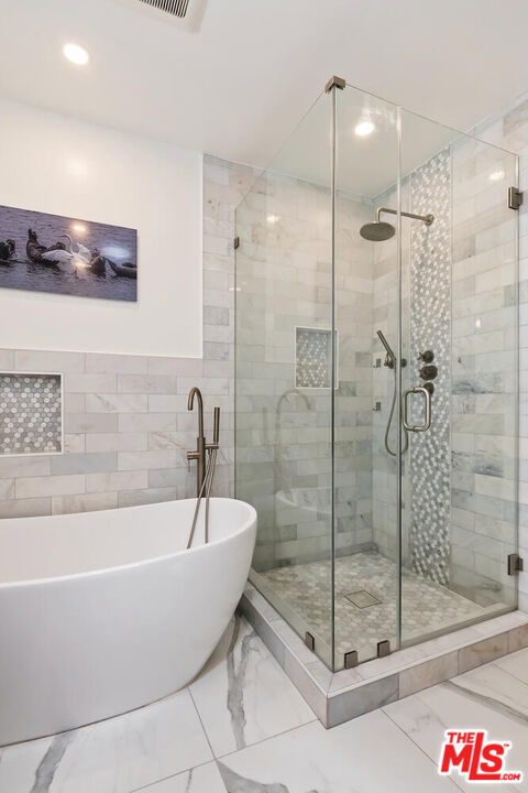 13155 Hartsook Street, Sherman Oaks CA: https://media.crmls.org/mediaz/897644d0-9cf9-4100-99a3-bda472e674e0.jpg