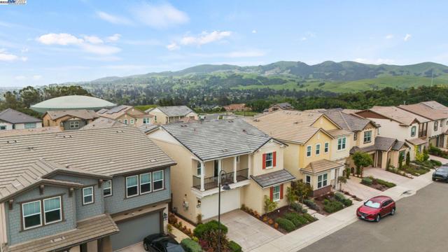 318 Paradiso Ct, San Ramon CA: https://media.crmls.org/mediaz/89767a0e-d343-49f9-b77e-77d4a0e89b17.jpg