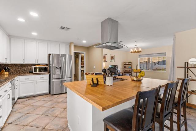 Detail Gallery Image 7 of 58 For 16403 Arena Dr., Ramona,  CA 92065 - 4 Beds | 3/1 Baths