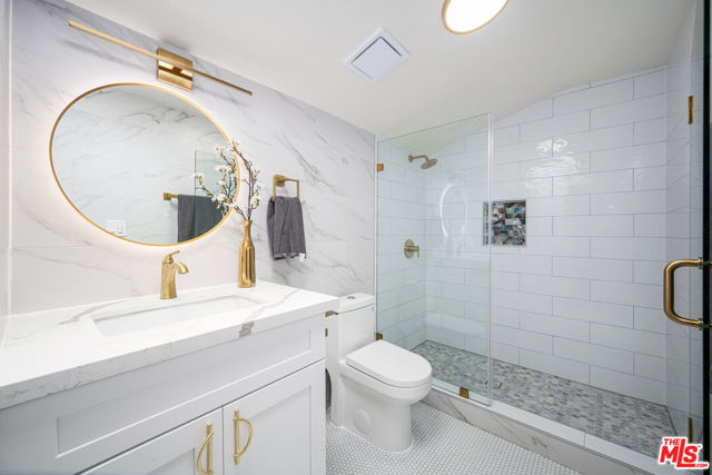 2733 Grand Summit Road, Torrance CA: https://media.crmls.org/mediaz/897807dc-9da4-49b9-86c7-1a7da858c4a1.jpg