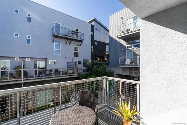 991 Sigsbee St, San Diego CA: https://media.crmls.org/mediaz/8979b1f6-6b9d-4031-811e-2fec5a427130.jpg