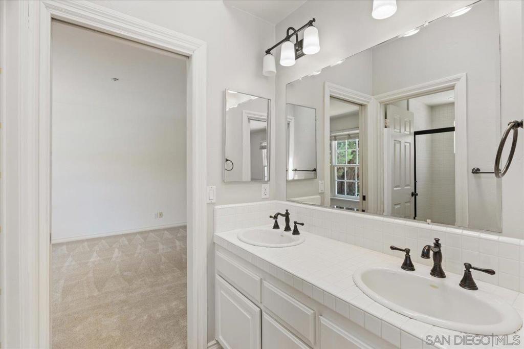 MLS #250037042SD image #30