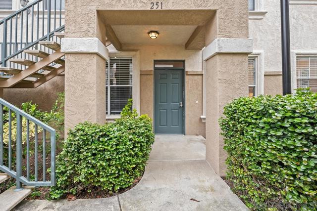 3539 Caminito El Rincon, San Diego CA: https://media.crmls.org/mediaz/897a6be0-c3e3-436f-840c-89ba51912a76.jpg