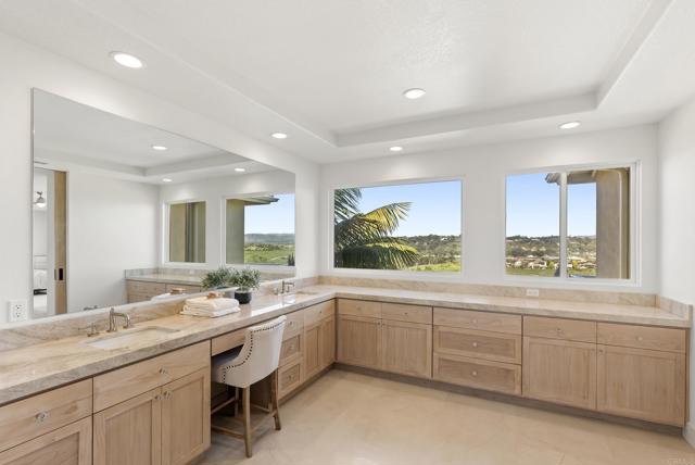 Detail Gallery Image 13 of 15 For 3842 Modena Pl, Carmel Valley,  CA 92130 - 4 Beds | 3 Baths