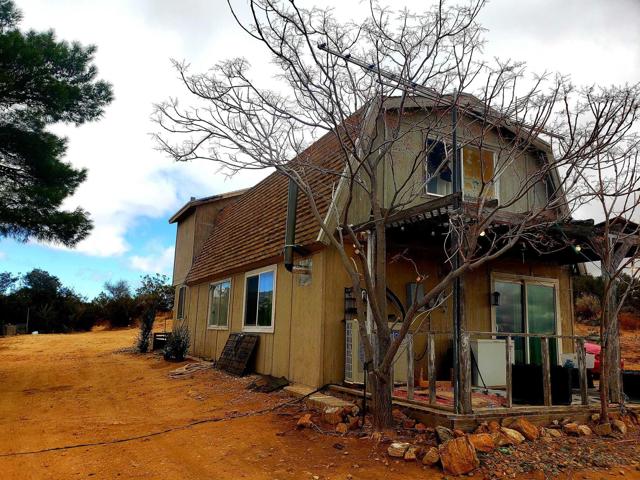 38400 Fischer N Road, Anza CA: https://media.crmls.org/mediaz/897bc4c0-9ee0-43ce-b197-218484ed7ba5.jpg
