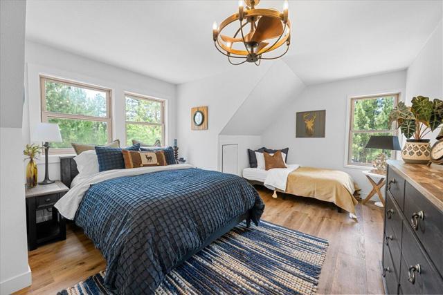 641 Highland Road, Big Bear CA: https://media.crmls.org/mediaz/897bf72c-4c15-4ee1-8960-7065c78a4729.jpg