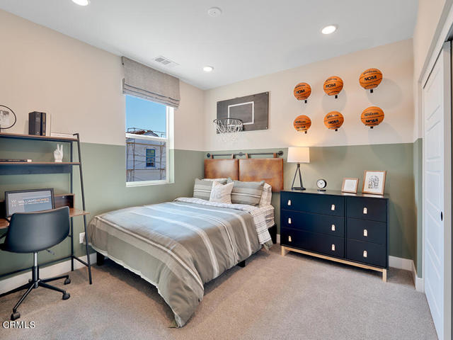 Detail Gallery Image 16 of 18 For 104 Gray Pine Way, Piru,  CA 93040 - 3 Beds | 2/1 Baths