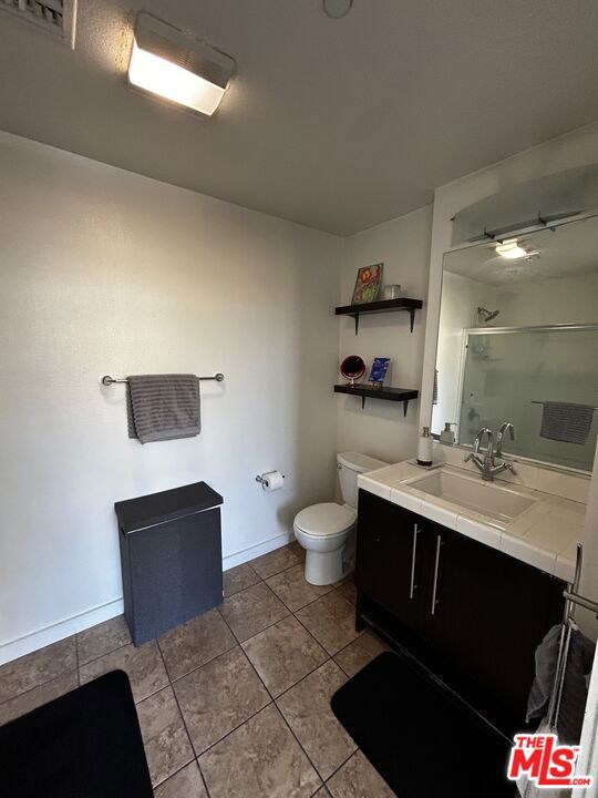 13045 Pacific, Los Angeles CA: https://media.crmls.org/mediaz/897deb76-dd89-462e-9164-17f2a89024dd.jpg