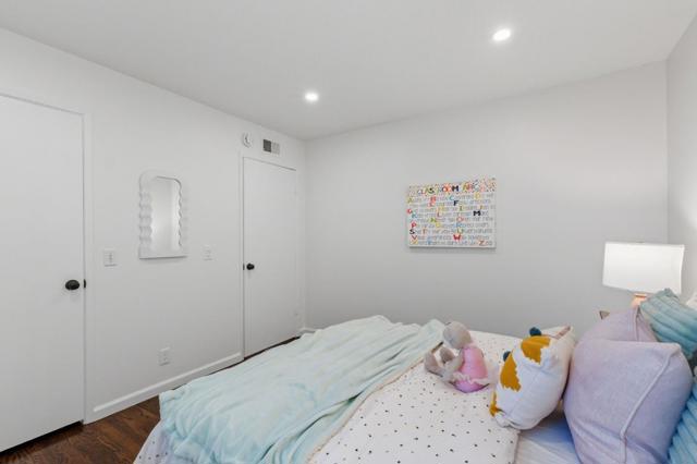 37640 Hyacinth St, Newark CA: https://media.crmls.org/mediaz/897e30ae-57c4-4bf7-98b9-9f2f218c622a.jpg