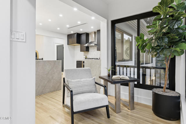 Detail Gallery Image 9 of 63 For 2001 Kenilworth Avenue Ave, Los Angeles,  CA 90039 - 4 Beds | 4 Baths