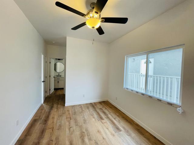6737 43 Thomson Ct, San Diego CA: https://media.crmls.org/mediaz/897ead27-7a79-489d-9f19-54d324863695.jpg