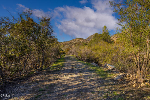 380 Valley View Road, Ojai CA: https://media.crmls.org/mediaz/897ff8a7-061c-4b0b-98c4-553b06768e5b.jpg