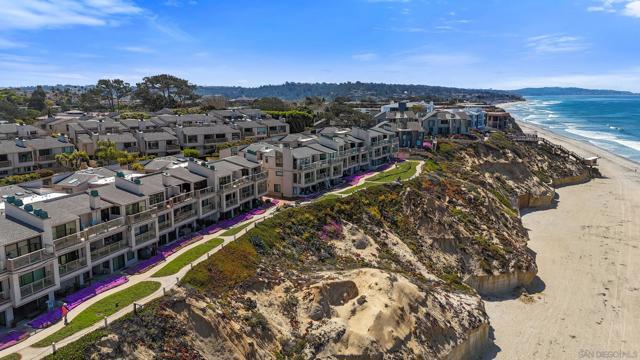 573 S Sierra, Solana Beach CA: https://media.crmls.org/mediaz/898091aa-a37a-4836-930f-8faae1b7fe5c.jpg