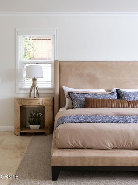 1325 Rexford Avenue, Pasadena CA: https://media.crmls.org/mediaz/89809bca-192b-40a8-aa71-d0edbb44d84d.jpg