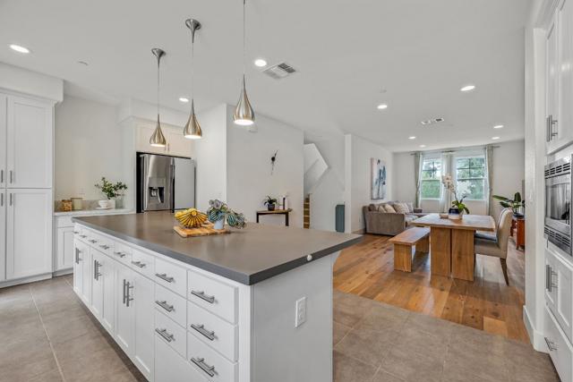 1965 Colony Street, Mountain View CA: https://media.crmls.org/mediaz/89824cc1-9d79-4538-a5bb-6fa5f5f69c2b.jpg