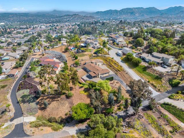12220 Valhalla Drive, Lakeside CA: https://media.crmls.org/mediaz/89824e1f-112f-485c-9161-7d21006418c6.jpg