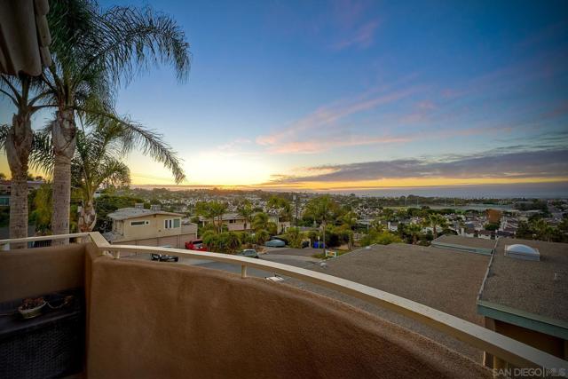 3728 Curtis St, San Diego, California 92106, 5 Bedrooms Bedrooms, ,3 BathroomsBathrooms,Single Family Residence,For Sale,Curtis St,250029170SD