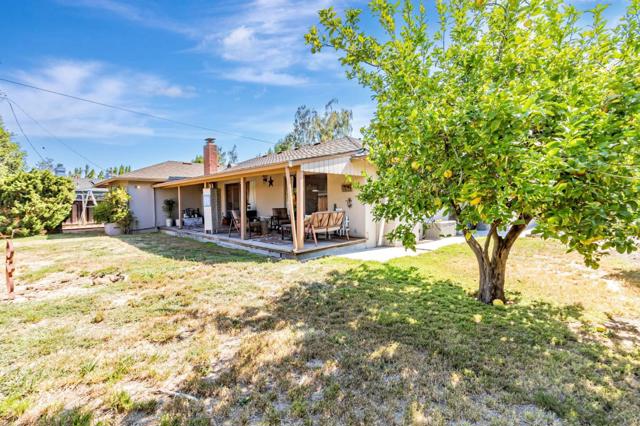 2905 Cambridge Drive, San Jose CA: https://media.crmls.org/mediaz/89834aa4-4d6d-4504-99d7-5588f26aaec9.jpg
